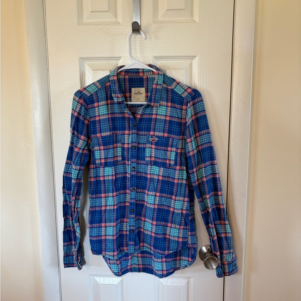 Hollister Women’s Blue Flannel Button-Down Shirt